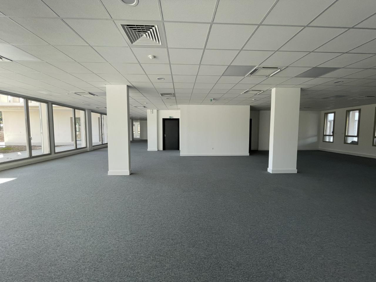 Bureau Aix-en-Provence 915m² Location bureau Aix-en-Provence Bouches-du-Rhône OLBUR2115118 23